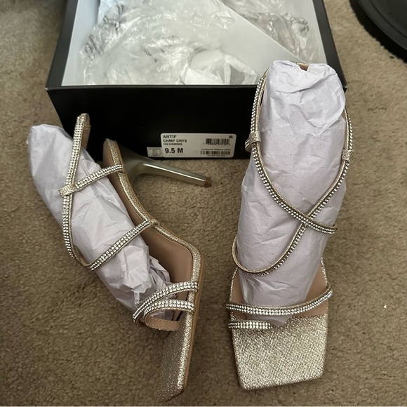 Silver Heel Sandals - Picture 3 of 5